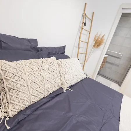Moissan Chambre Crozet Avec Douche *