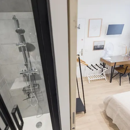 Moissan Chambre Crozet Avec Douche Homestay Grenoble