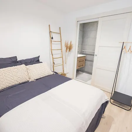 Moissan Chambre Crozet Avec Douche *